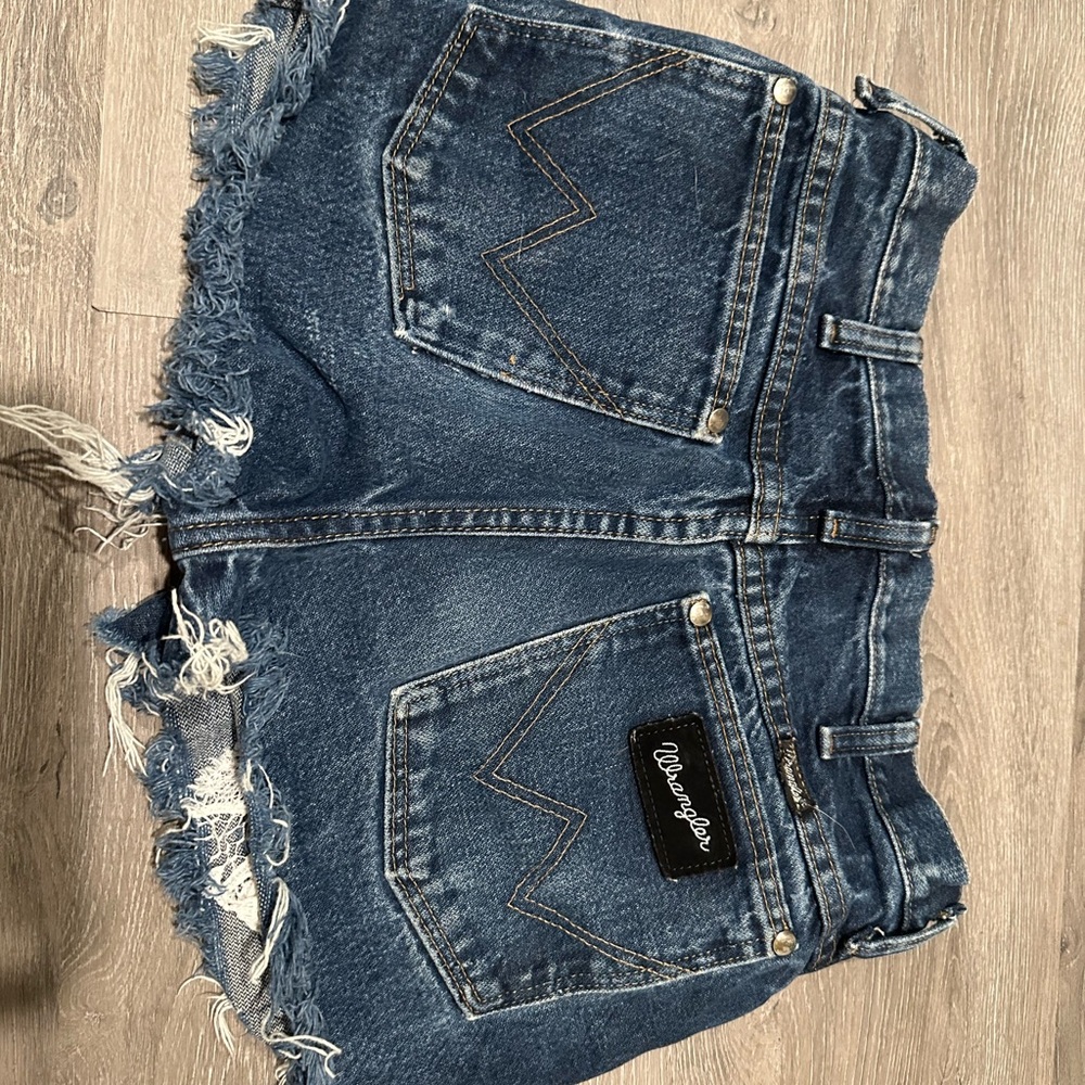 Wrangler cut off shorts